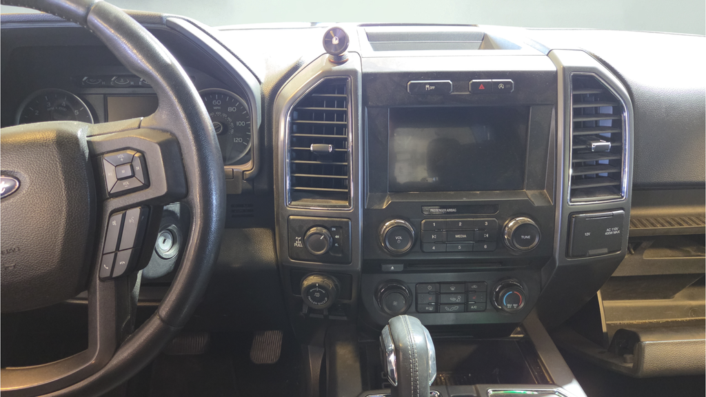 Used 2018 Blue Ford XLT image 11