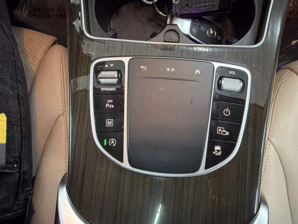 Used 2020 White Mercedes-Benz GLC 300 image 19