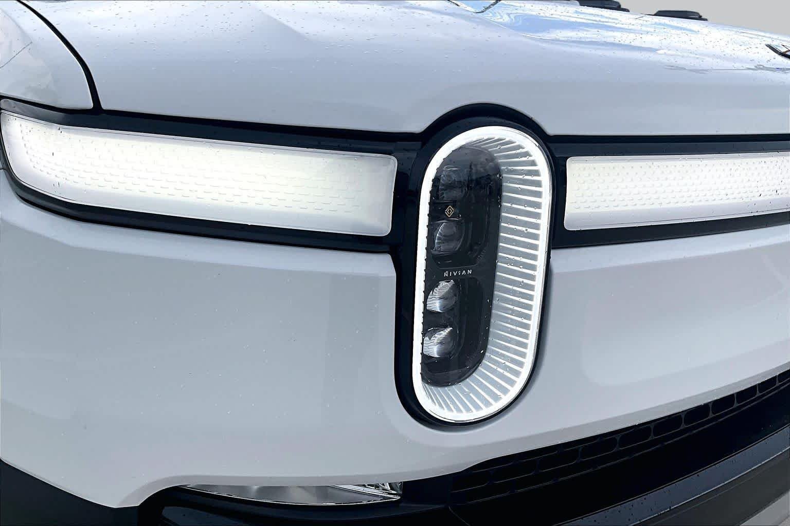 Used 2024 Glacier White Rivian Adventure image 26