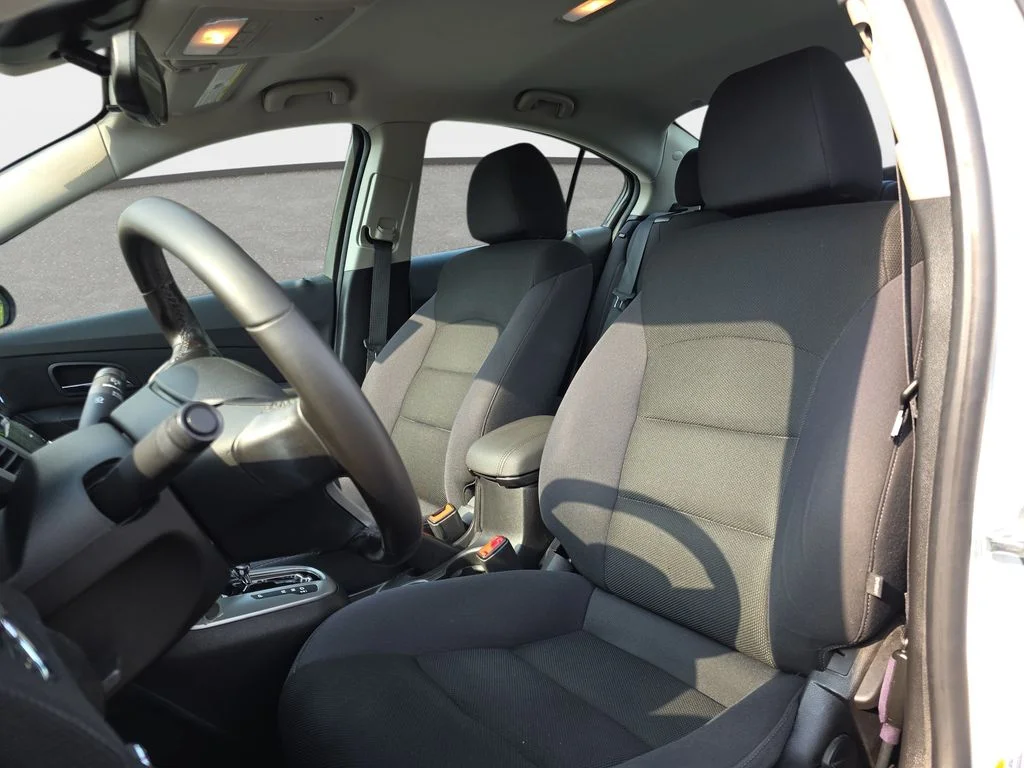 Used 2014 Summit White Chevrolet 1LT image 14