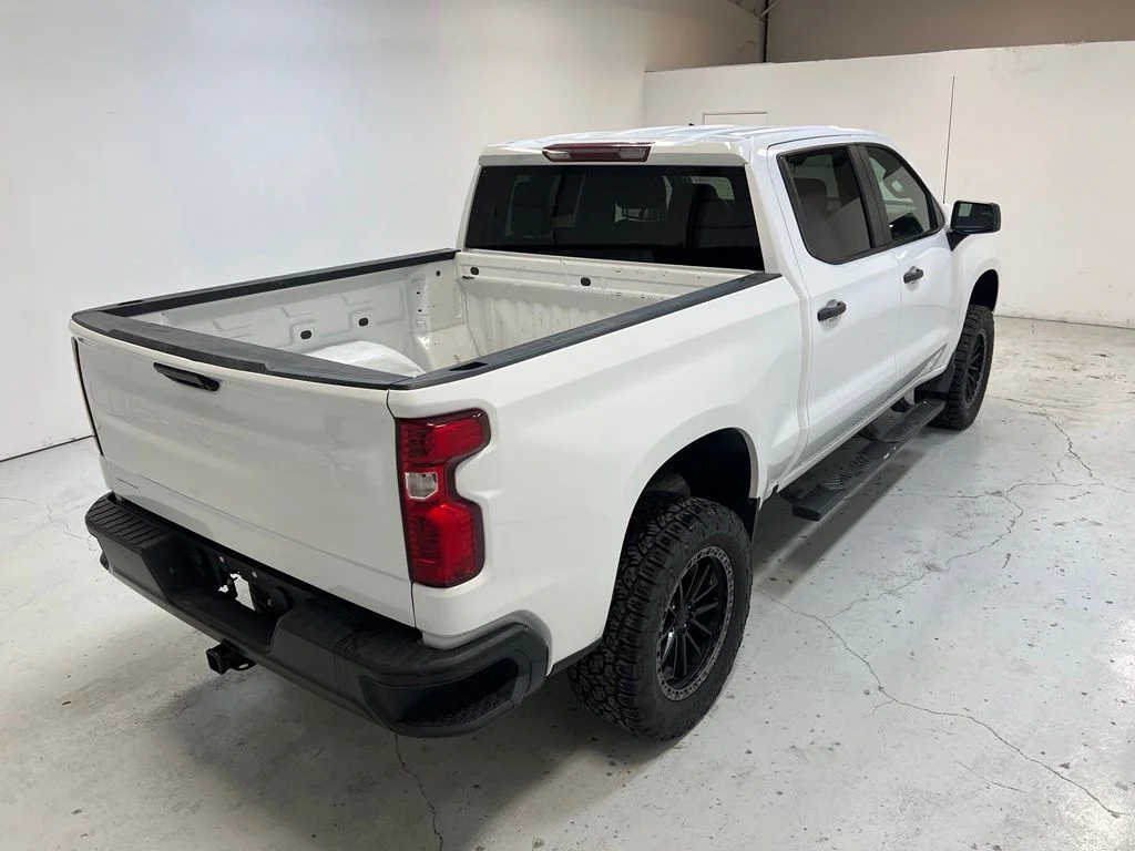 Used 2024 White Chevrolet WT image 3