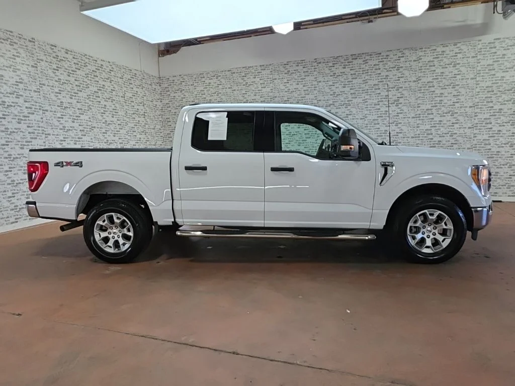 Used 2021 White Ford XLT image 8