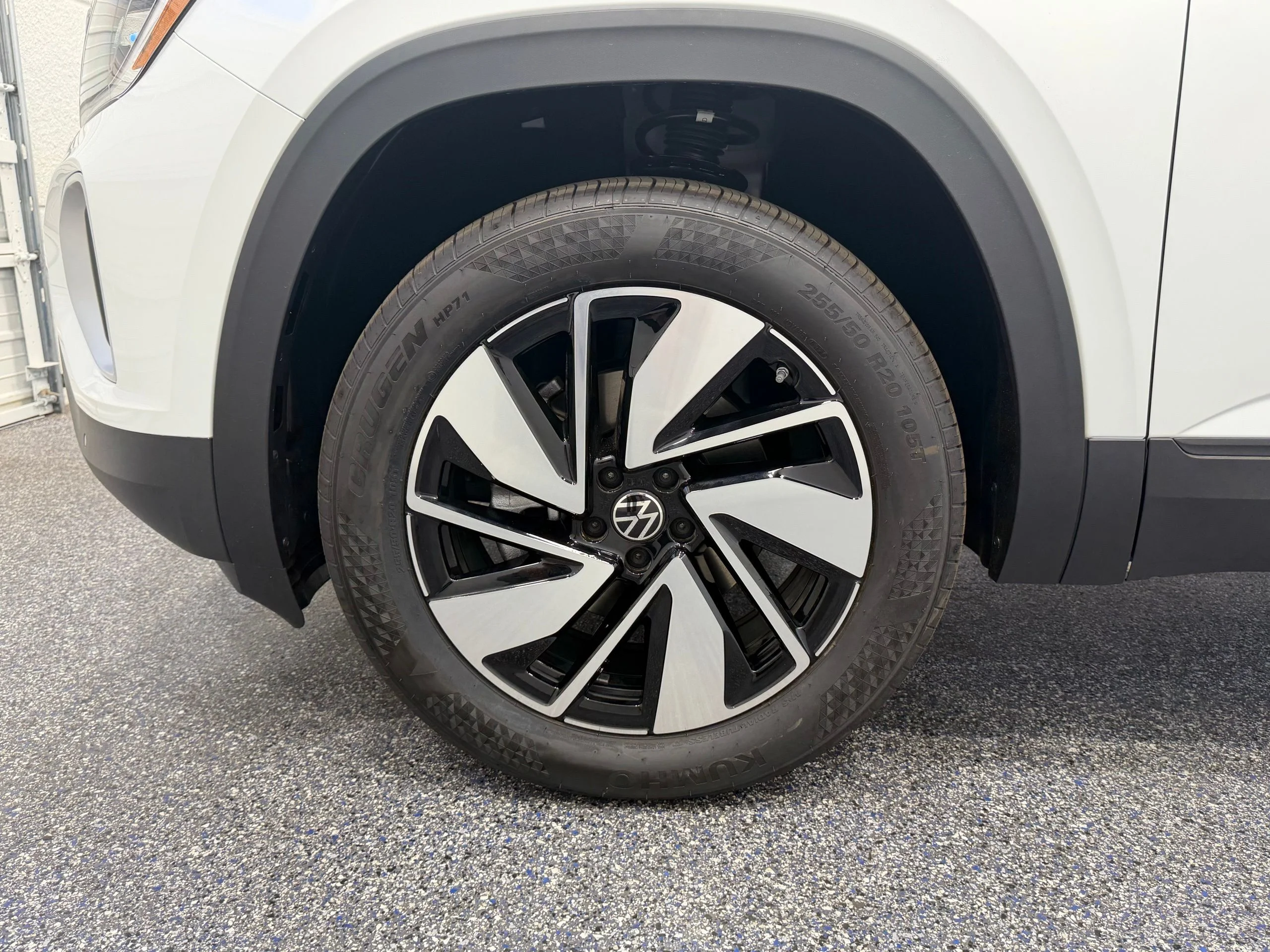 New 2026 White Volkswagen 2.0T SE w/Technology image 11