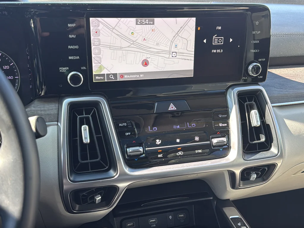 Certified Used 2023 Green Kia X-Line S image 20
