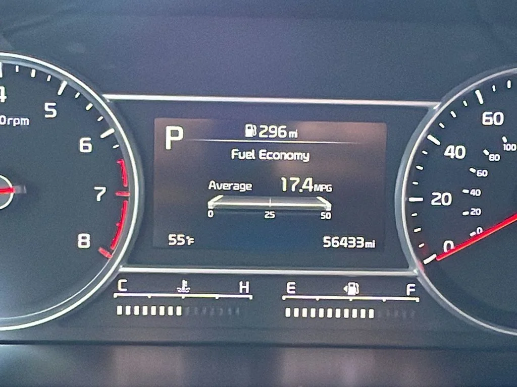 Used 2022 Black Kia S image 39