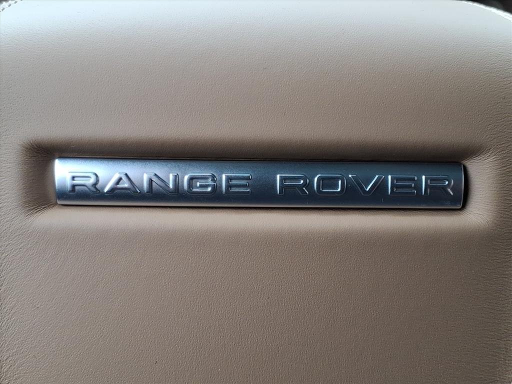 New 2026 Fuji White LAND ROVER Dynamic SE image 20
