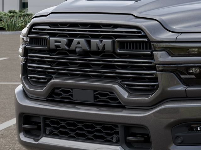 New 2026 Granite Crystal Metallic Clear-Coat Exterior Paint RAM Laramie image 11
