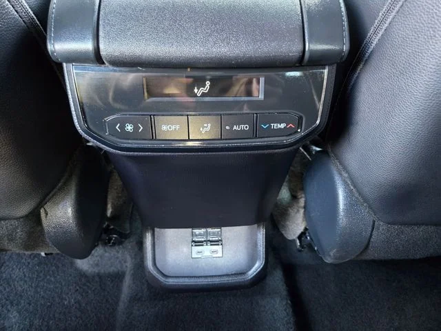 2025 Toyota Highlander XSE - Photo 17
