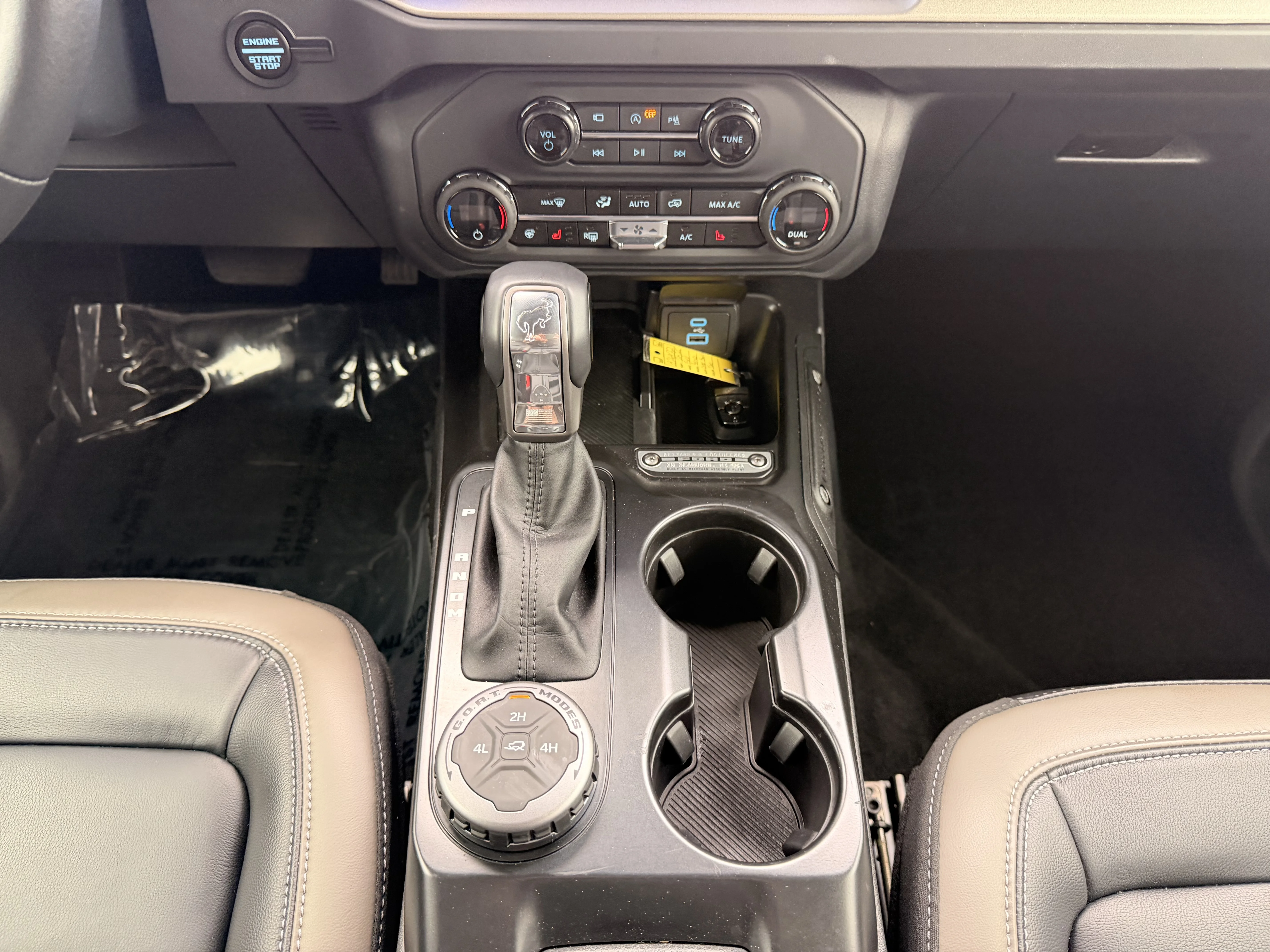 Used 2025 Desert Sand Ford Outer Banks image 19
