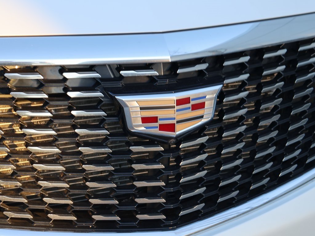 Used 2023 Cadillac XT5 Premium Luxury with VIN 1GYKNDRS7PZ115586 for sale in Kansas City