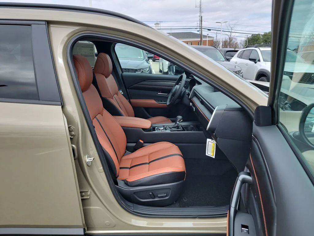 New 2026 Beige/tan Mazda 2.5 Turbo Meridian Edition image 13