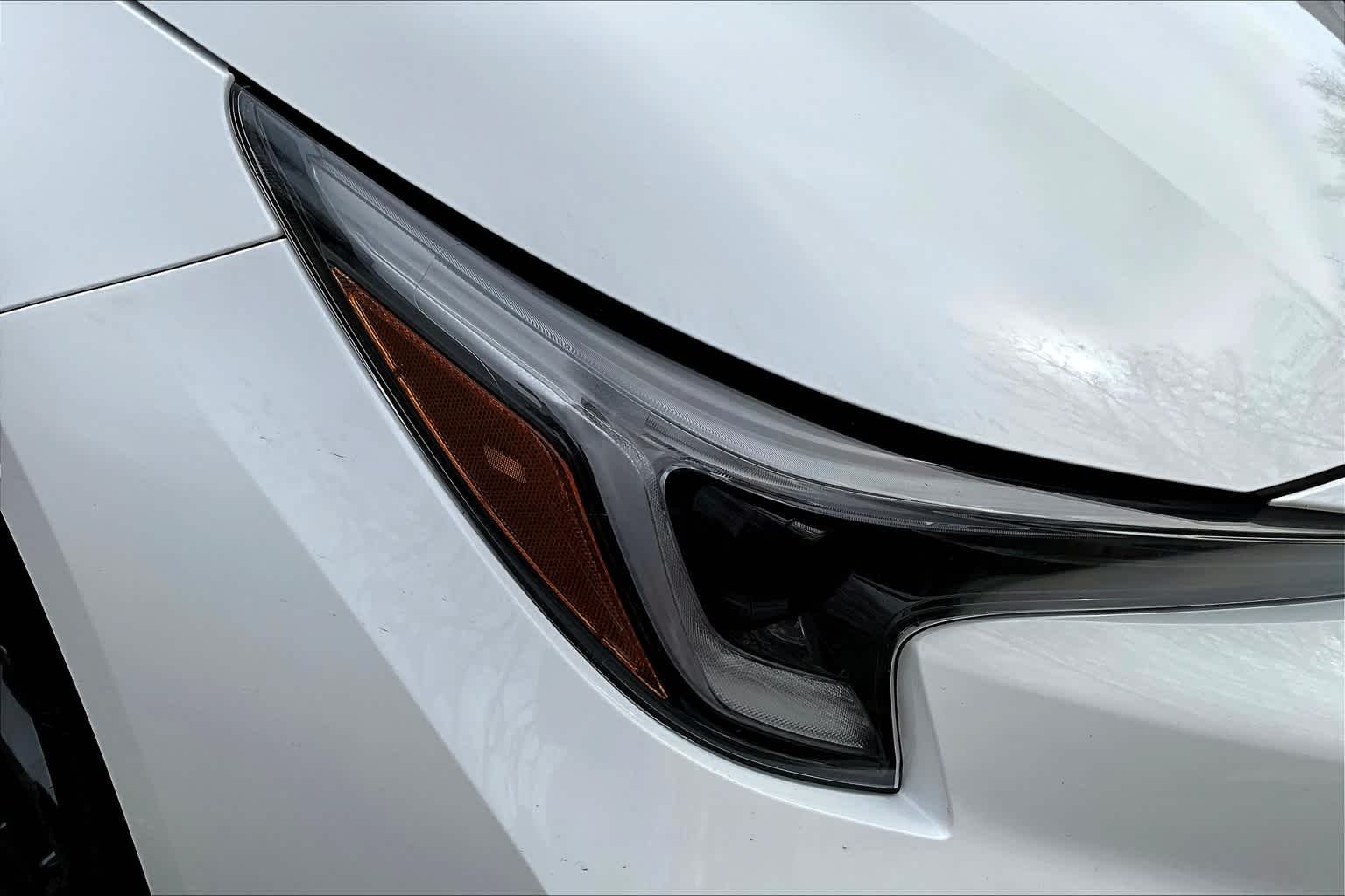Used 2024 Ice Cap Toyota SE image 25