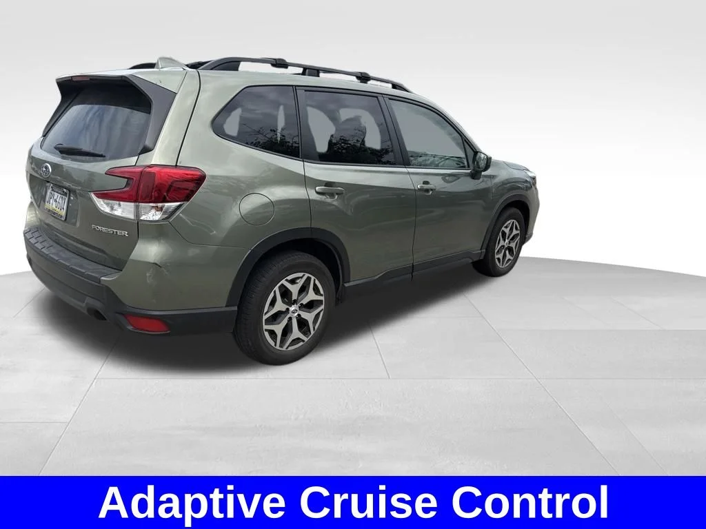 Used 2020 Green Subaru Premium image 4