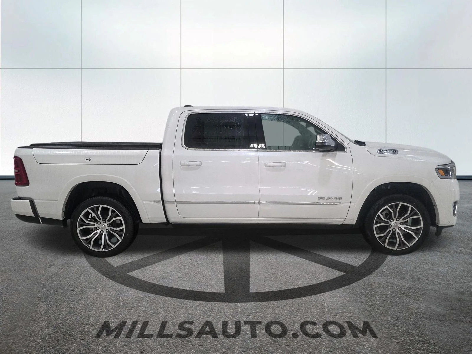New 2026 Ivory White Tri-Coat Pearl-Coat Exterior Paint RAM Tungsten image 9