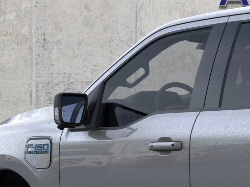 2025 Ford F-150 Lightning Flash - Photo 20
