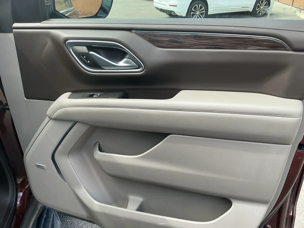 Used 2022 Auburn Metallic Chevrolet LT image 12
