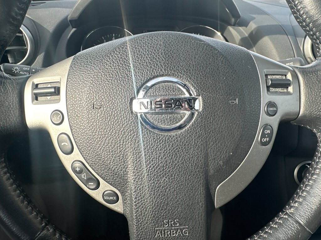 Used 2011 Blue Nissan SV image 12