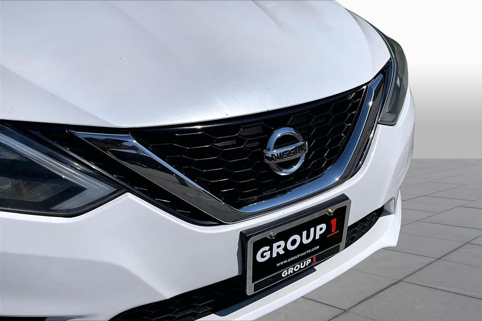 Used 2016 Aspen White Pearl Nissan SV image 30