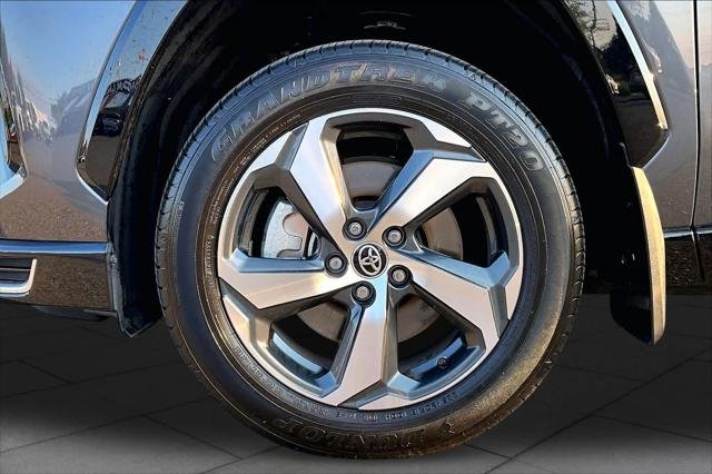 Certified Used 2025 MAGNETIC GRAY MET. Toyota  image 10