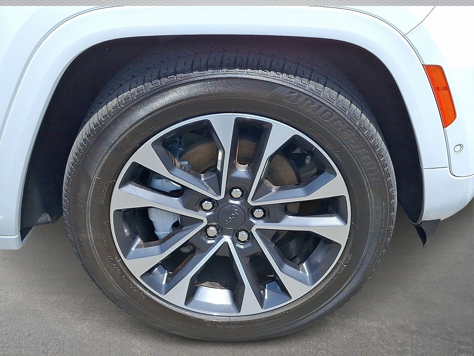 Used 2023 Bright White Clearcoat - PW7 Jeep Overland 4x4 image 8
