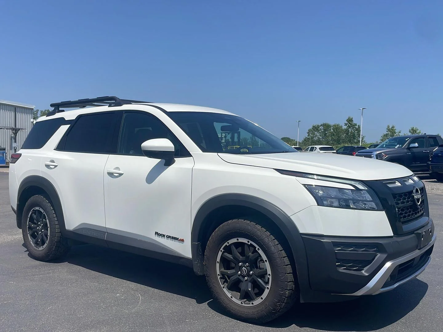 Used 2025 Glacier White Nissan Rock Creek image 7