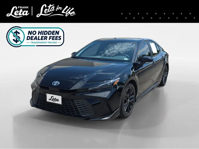 2025 Toyota Camry SE