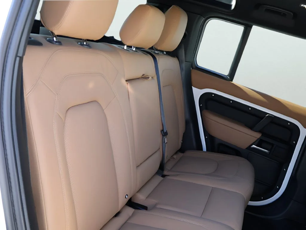 Certified Used 2026 Fuji White Land Rover S image 12