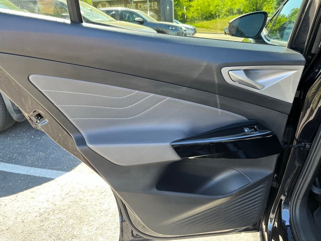 Certified Used 2023 Black Volkswagen S image 20