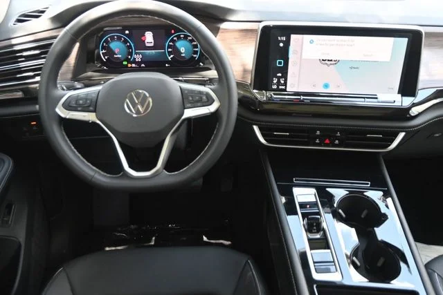 2025 Volkswagen Atlas SEL - Photo 9