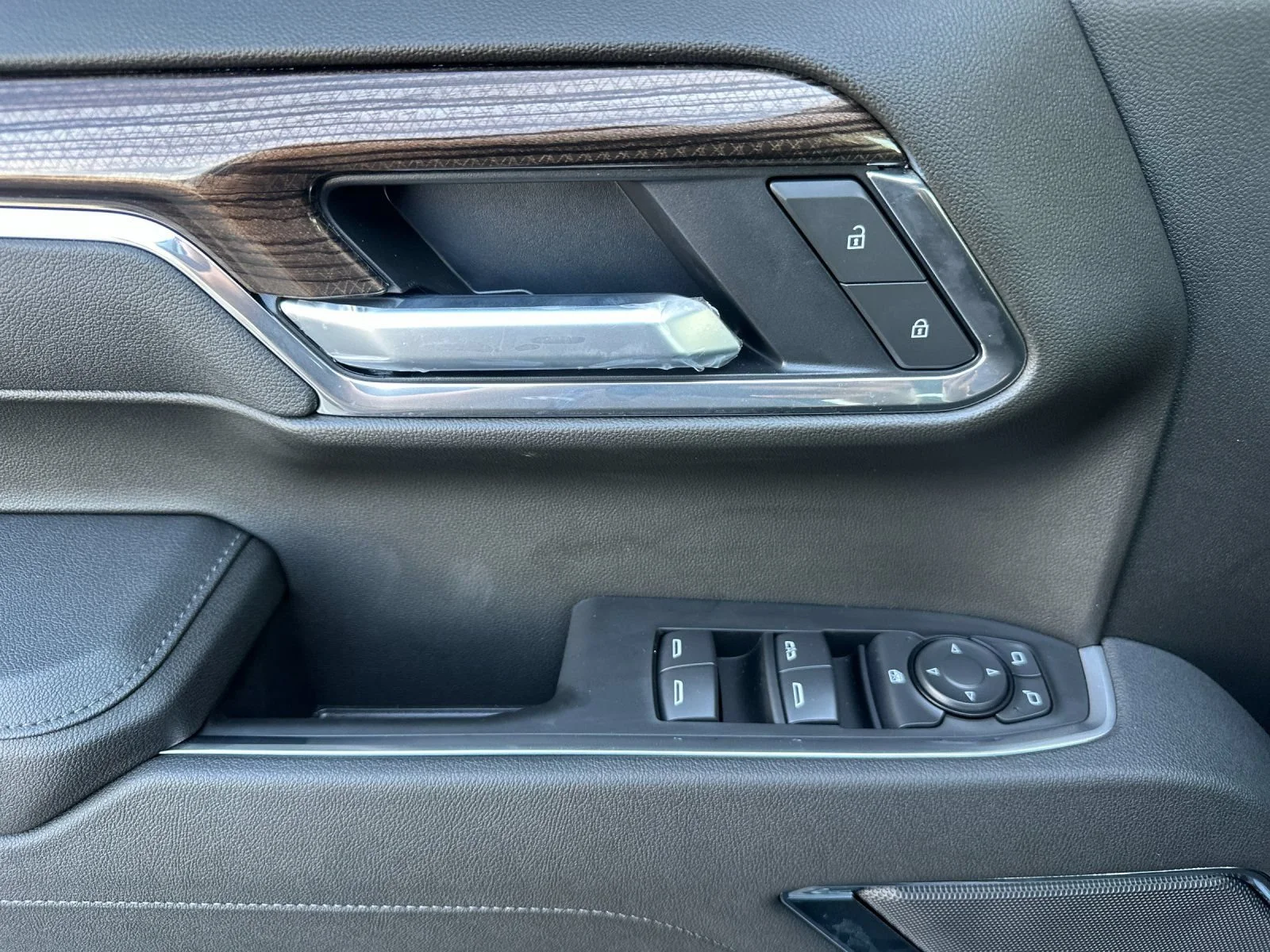 2026 Chevrolet Silverado 1500 LT - Photo 11