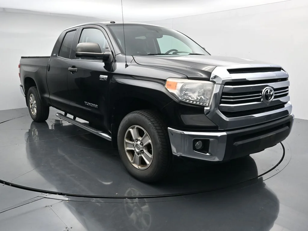 Used 2017 Black Toyota SR5 image 1