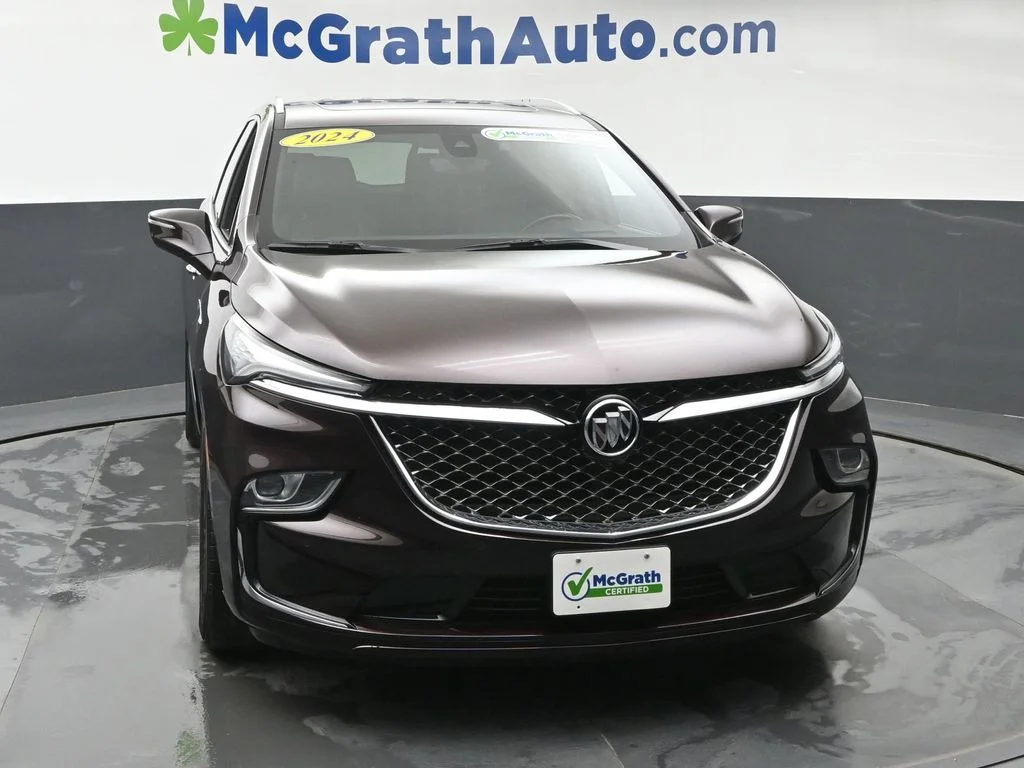 Used 2024 Red Buick Avenir image 5