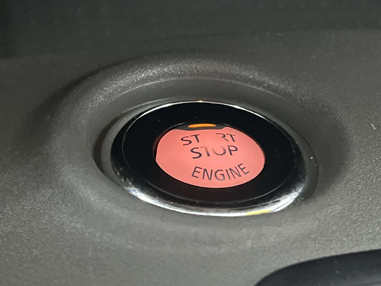 Used 2021 Gun Metallic Nissan SV 4x2 Crew Cab 3.8L V6 1 Owner image 23