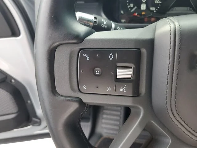 Used 2022 Gray Land Rover X image 18
