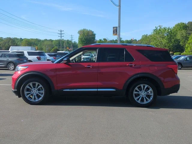 Used 2023 Red Ford Limited image 10