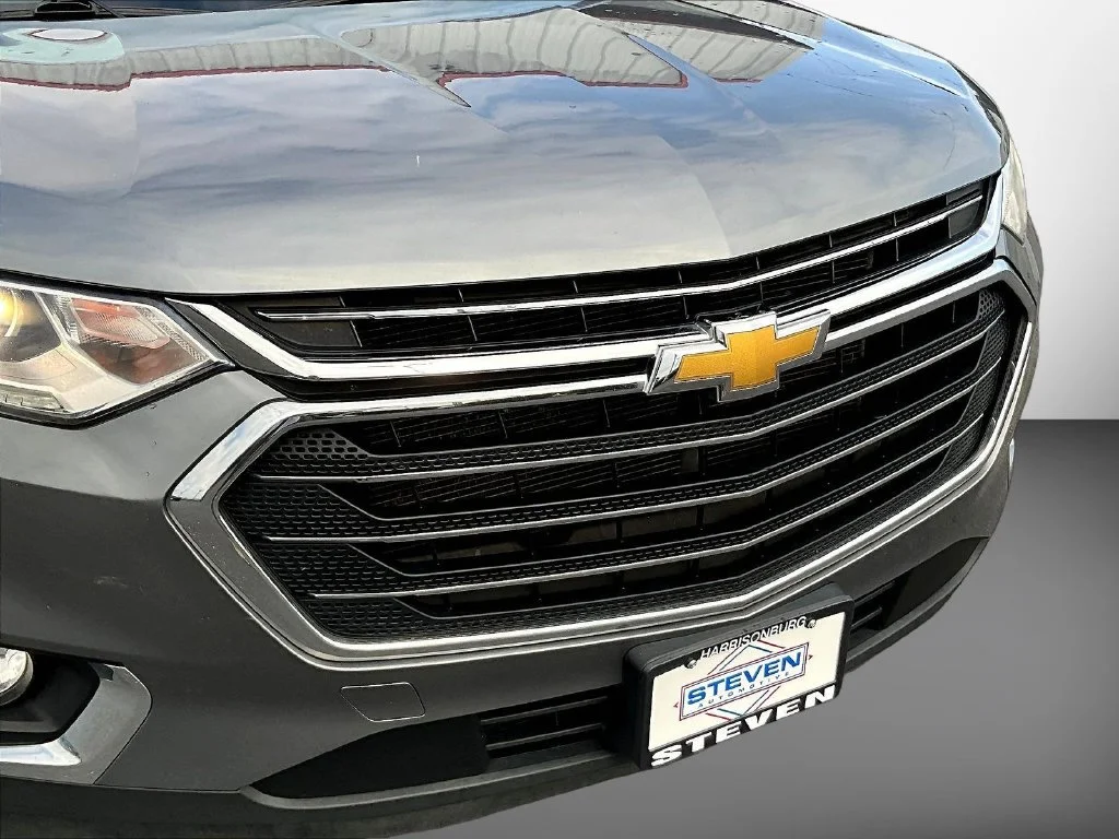 Used 2020 Gray Chevrolet LT image 34