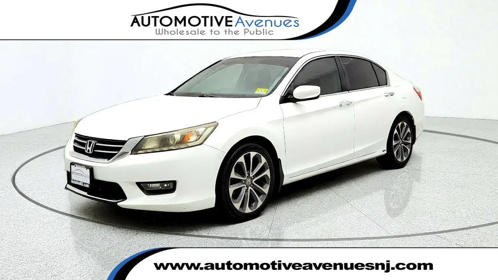 Used 2015 White Orchid Pearl Honda 4dr I4 CVT Sport image 1