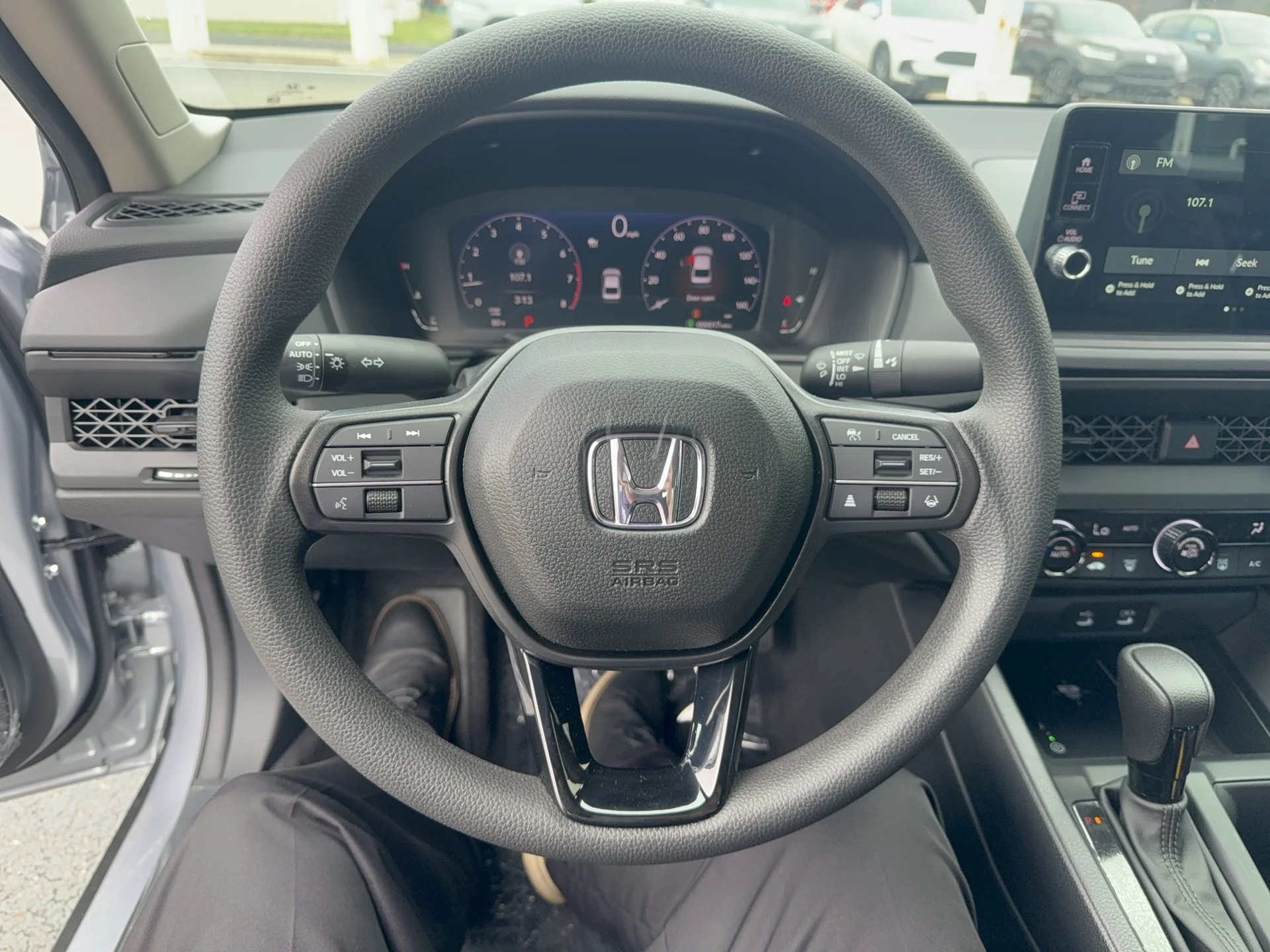 New 2026 Solar Silver Metallic Honda LX image 12