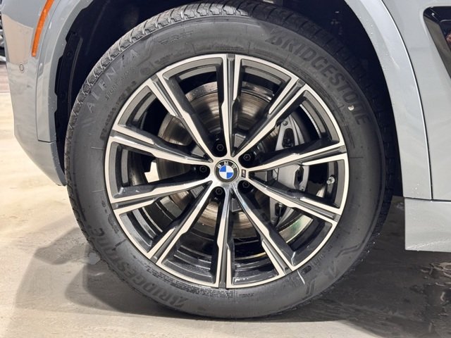 Used 2026 Brooklyn Grey Metallic BMW xDrive40i image 11