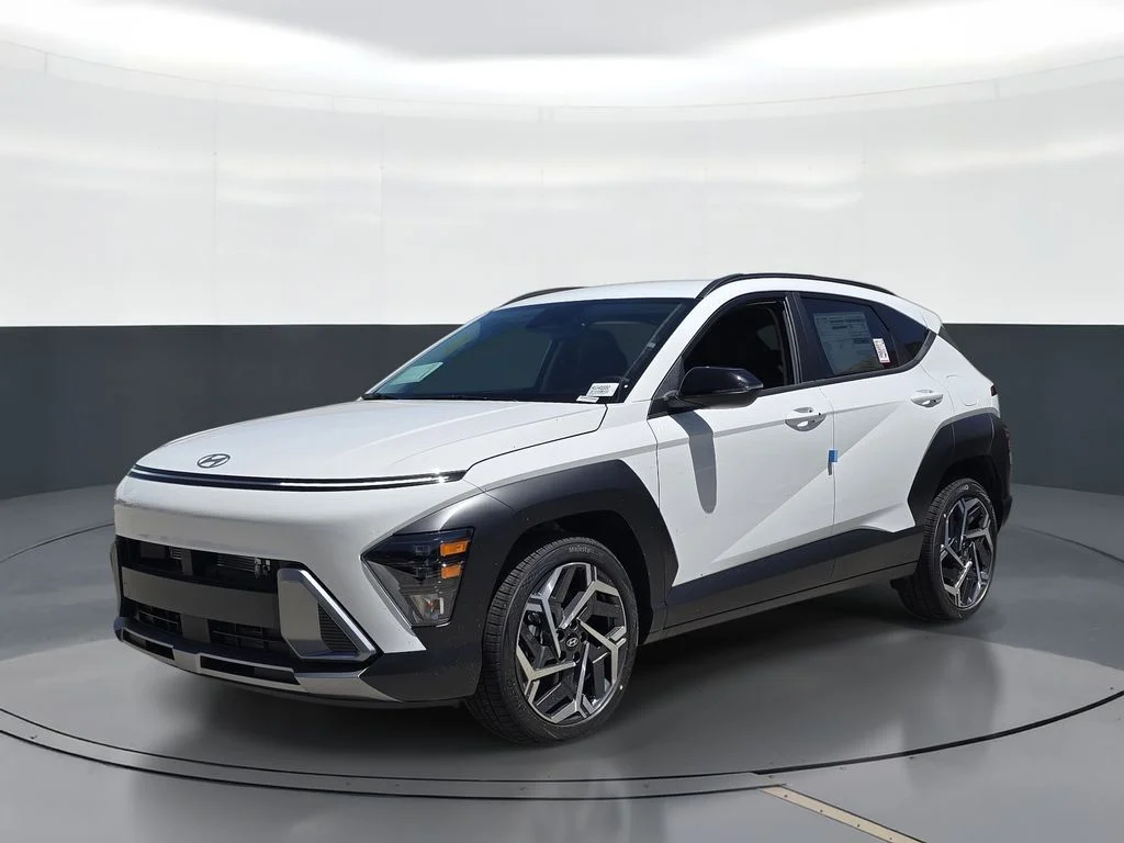 New 2026 White Hyundai SEL Premium image 1