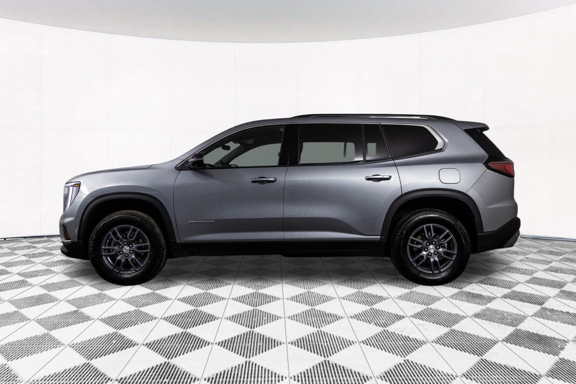 2025 GMC ACADIA - Image 10