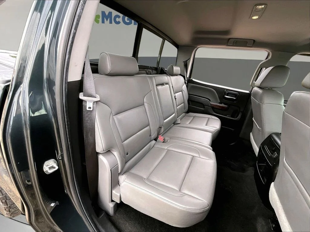 Used 2018 Gray GMC SLT image 28