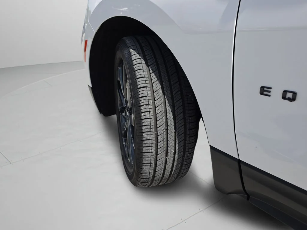 Used 2023 White Chevrolet RS image 42