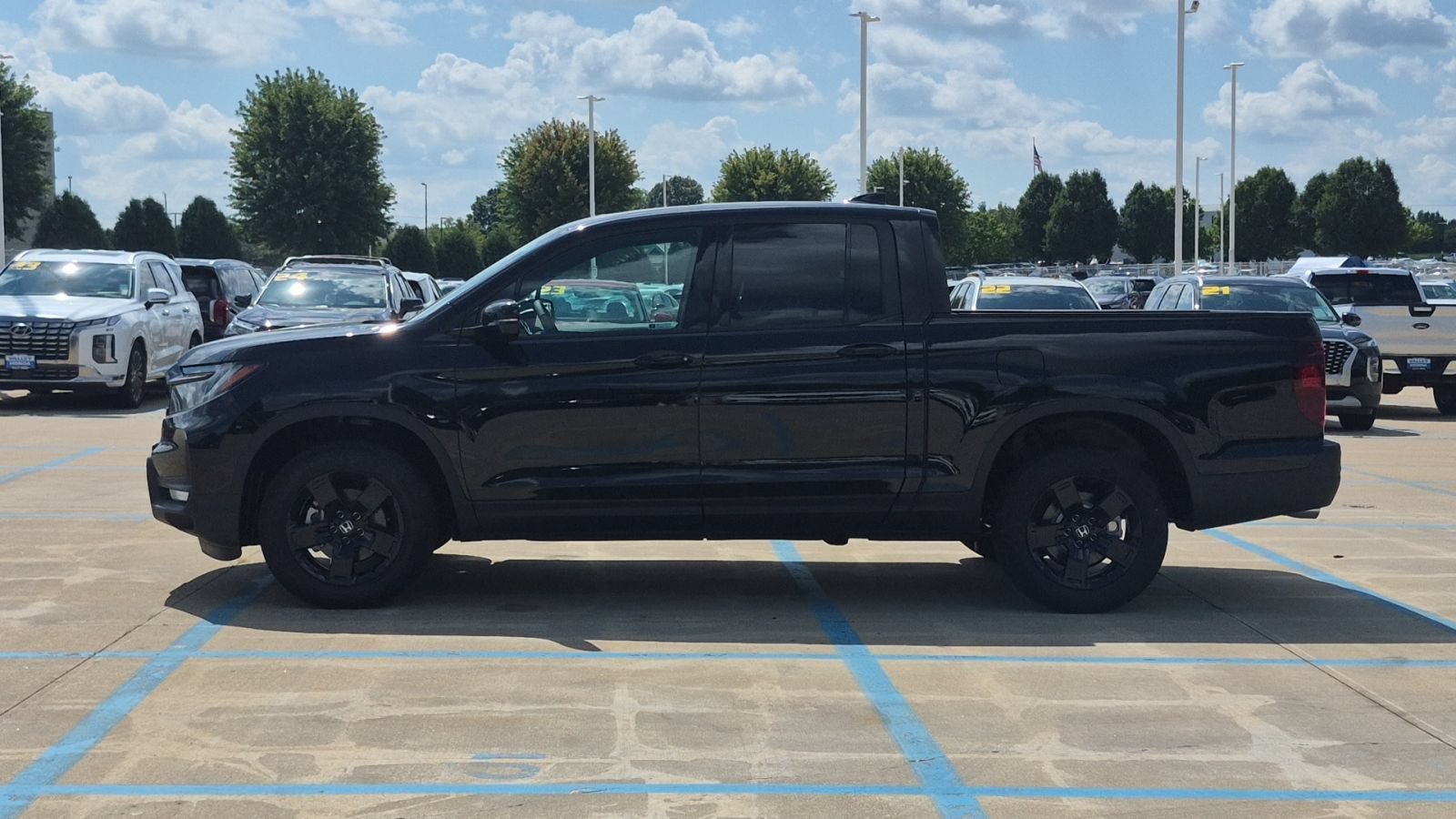 2026 Honda Ridgeline Black Edition - Photo 9