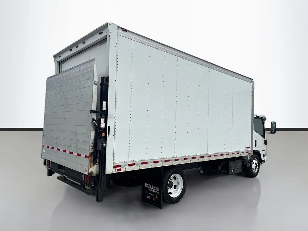 Used 2019 White Isuzu 18