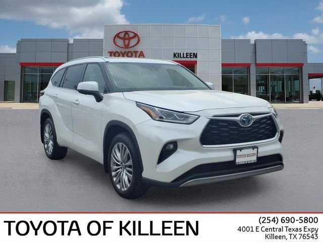 Pre-Owned 2024 Toyota Highlander Hybrid Platinum FWD 4D Sport Utility