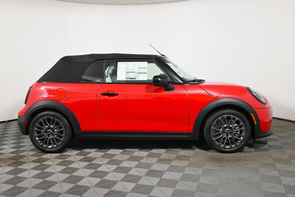 Used 2026 Red MINI  image 9