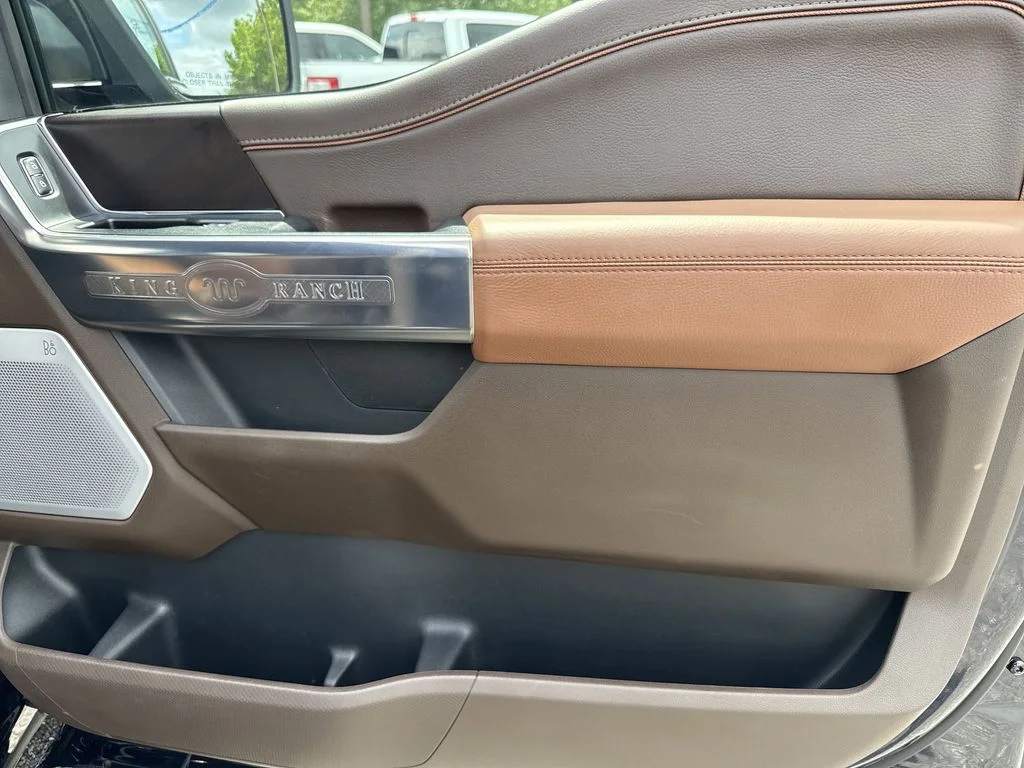 Used 2025 Blue Ford King Ranch image 14