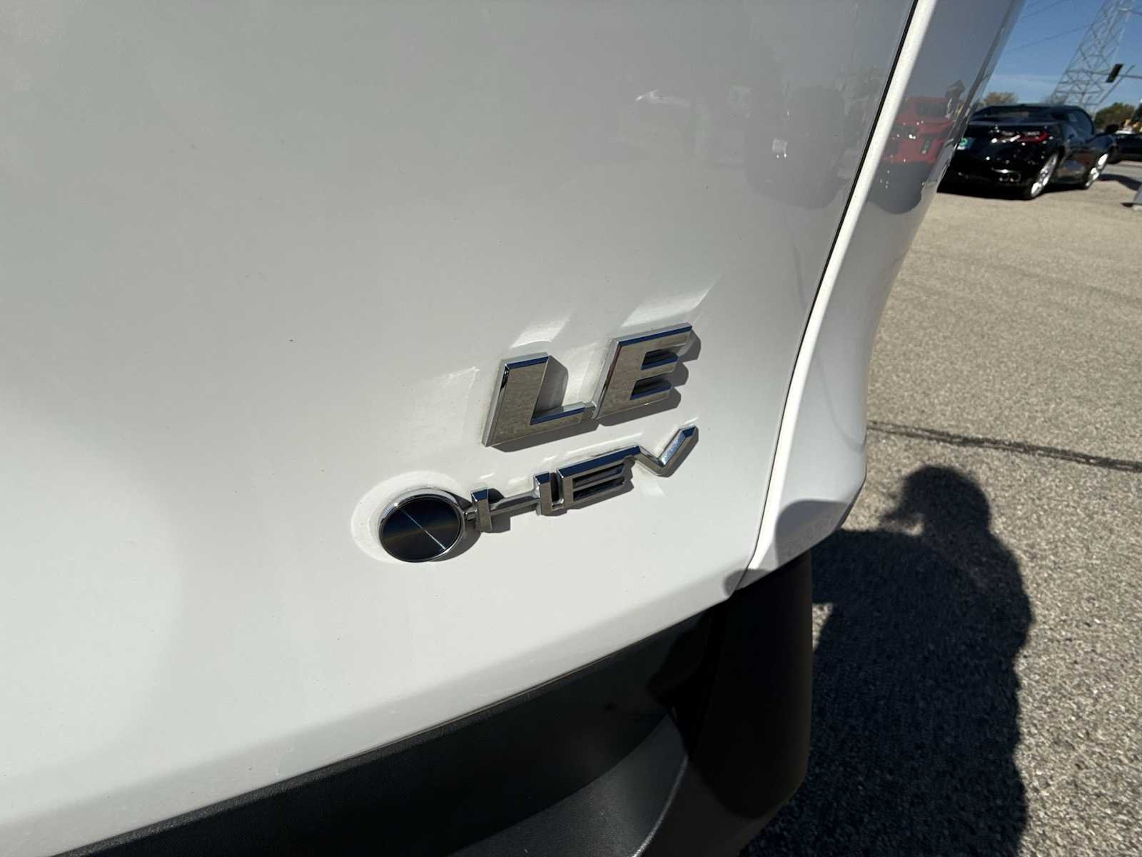 2025 Toyota RAV4 LE - Photo 29