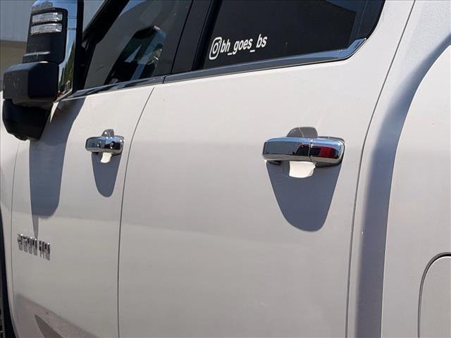 Used 2024 Iridescent Pearl Tricoat Chevrolet LTZ image 14